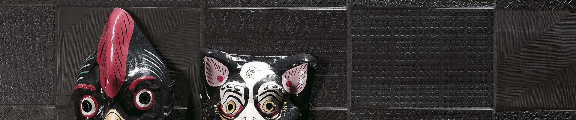 Linha de Revestimento Cer�mico / Porcelanato Signs - Revestimentos extrudados, vers�teis, ecl�ticos e multifacetadados, que tomam forma atrav�s da cer�mica pura.
Multi combina��es, em formas e cores para uma harmoniza��o perfeita.
Superf�cies que ressaltam a beleza de texturas e relevos atrav�s de um mix de pe�as diferentes entre si, perfeitas para decorar e personalizar paredes.