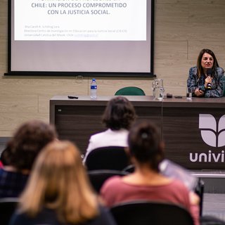 Brasil e Chile: Coopera��o acad�mica em internacionaliza��o�