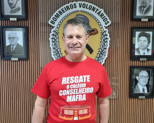 Reitor  embaixador da campanha de restaurao do Colgio Conselheiro Mafra