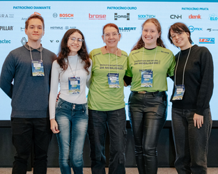 Equipe da Univille vence Hackathon SAE BRASIL 