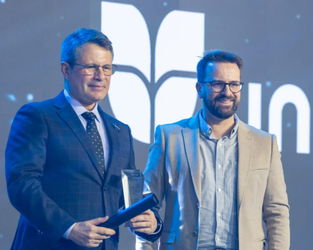Univille conquista dois trofus no Top of Mind 2025, incluindo premiao indita em Ps-Graduao/MBA